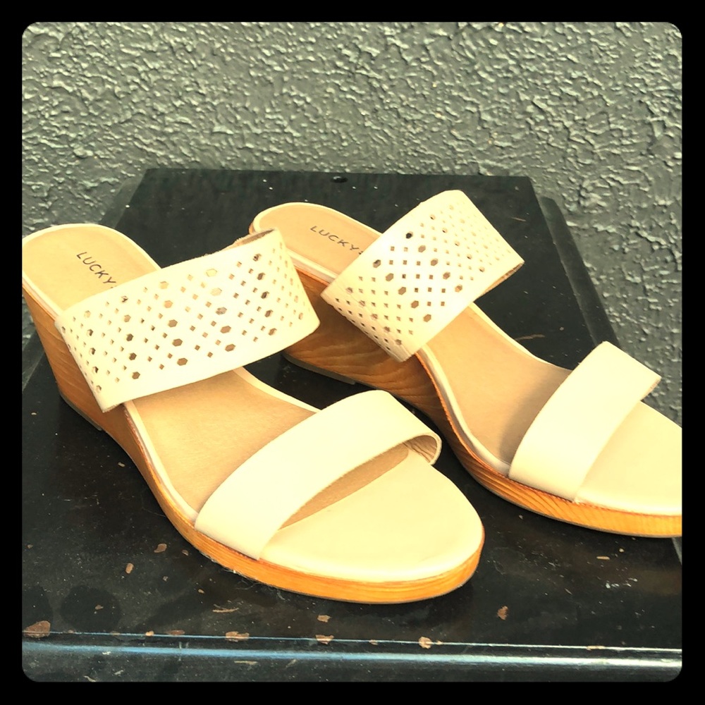 Lucky Brand Sandals